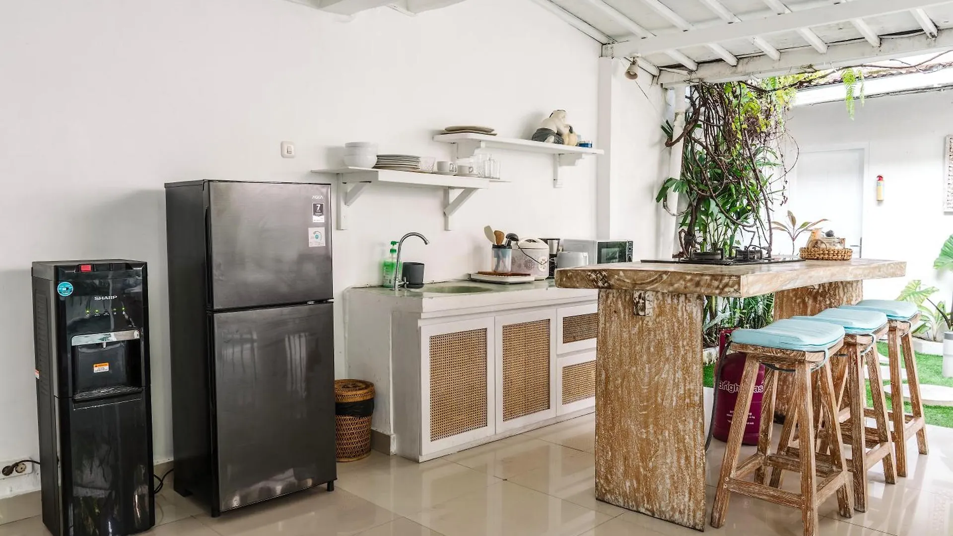 Renovated Mara Villa Double Six Beach Seminyak